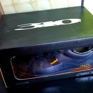 310 Motoring Black/Gold size 13 used